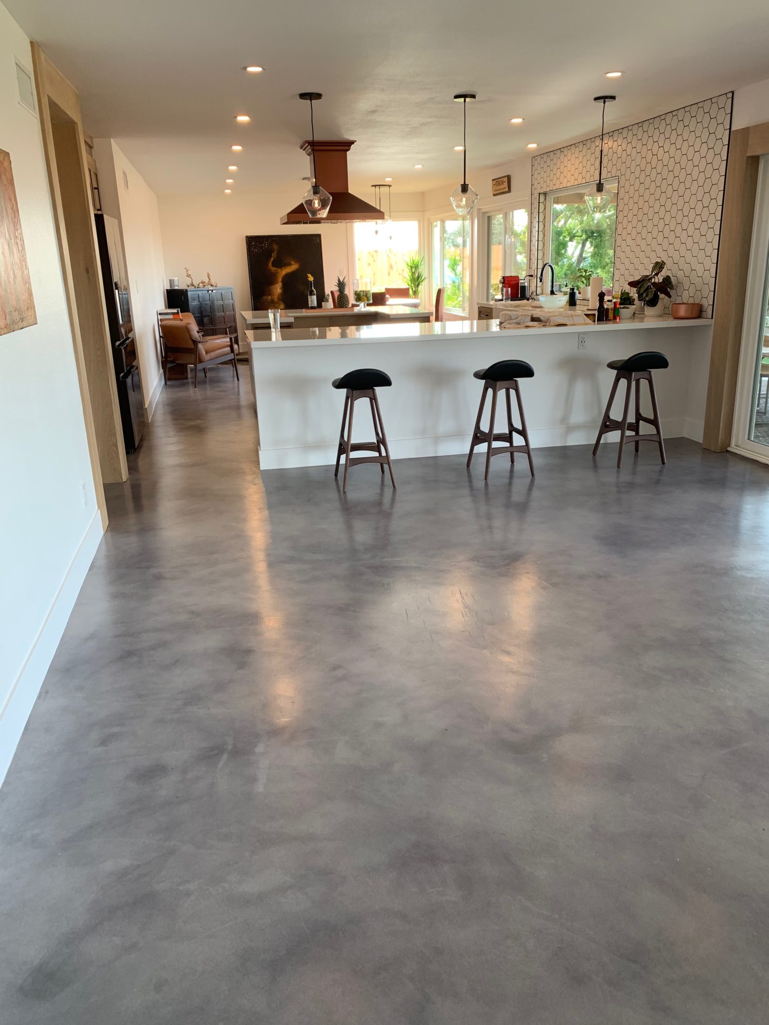 Concrete Floor Paint Colors Indoor And Outdoor Ideas With Photos - Best Paint For Concrete Interior Walls