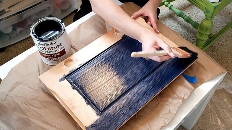 Best Paint for Cabinets [2022 Professional Review] ★ That Painter