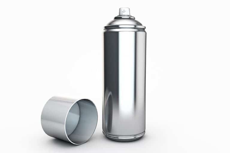 How to Remove Spray Paint From Vinyl Siding (3 Easy Methods)