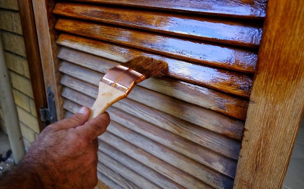 How To Paint Vinyl Shutters