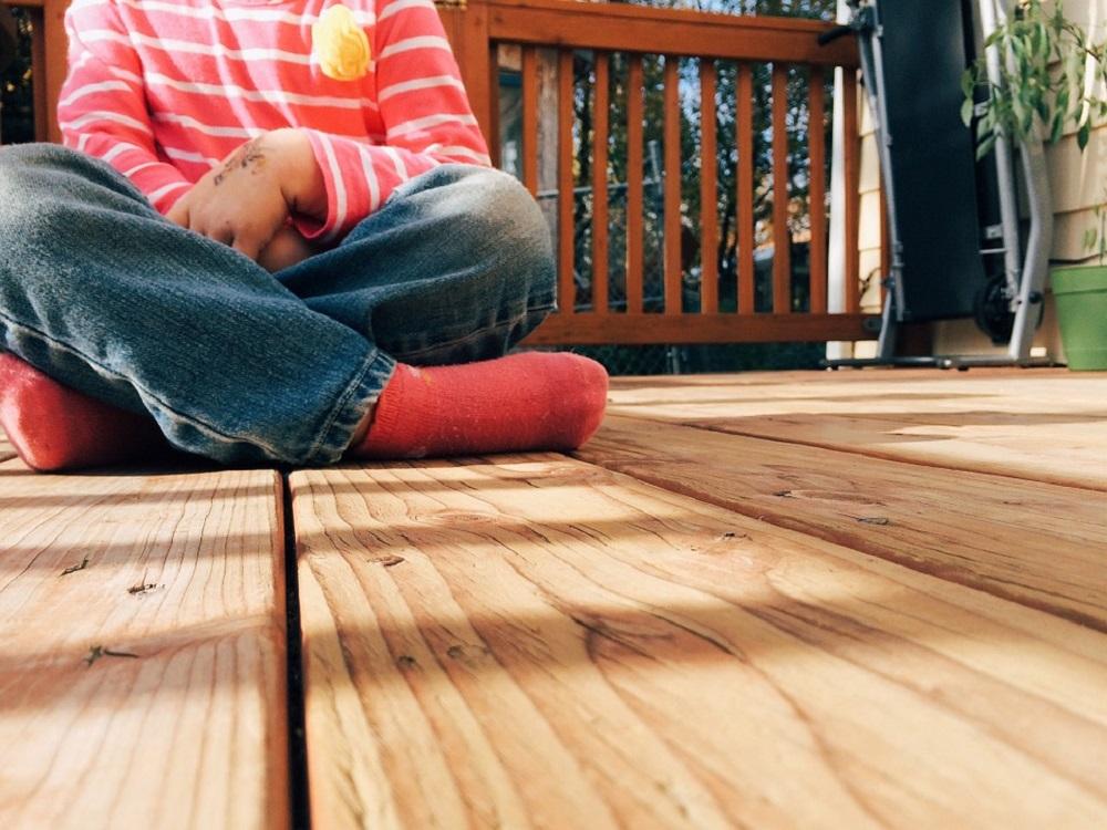 How To Stain Your Decking